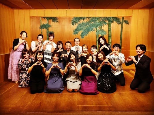 B8EA9784-3027-43BB-85AF-6F48415E459A